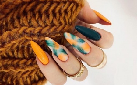 ongles-automne-tendance-couleurs-chaudes-neutres-jaune-ocre-vert-petrole
