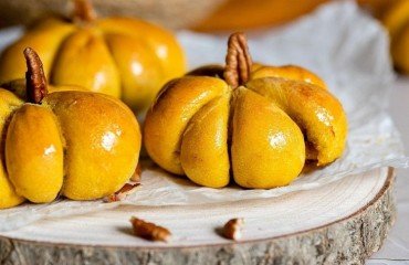 recettes halloween 2022 desseert pumpkin buns brioches maison forme mini citrouilles
