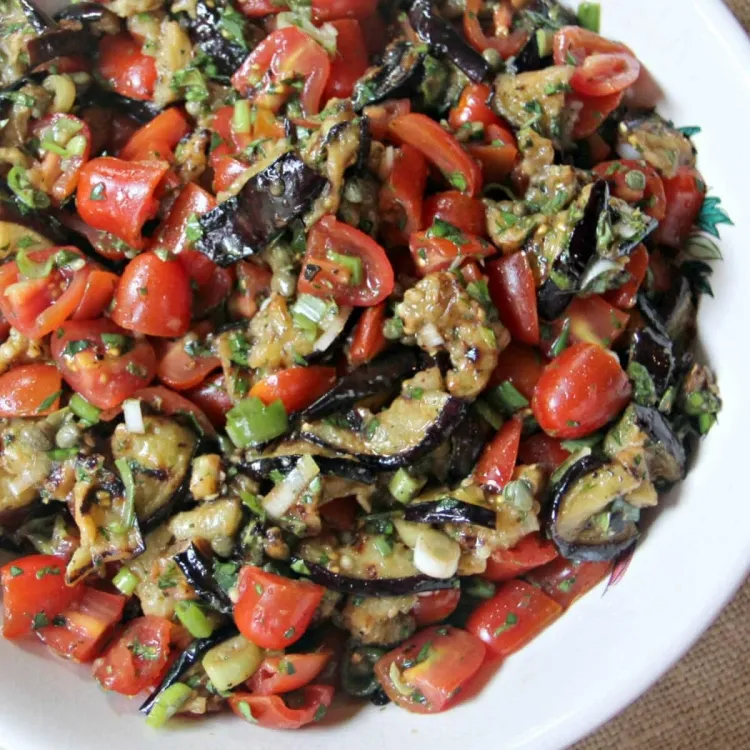 salade composée automne assaisonner légèrement mélanger huile olive