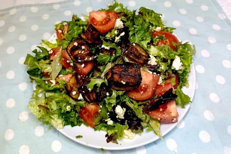 salade de légumes d’automne aubergines rôties poivron oignon ail