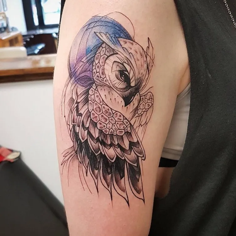 tatouage hibou mandala sur le bras tattoo oiseau tendance inkage coloré
