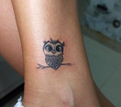 tatouage hibou femme