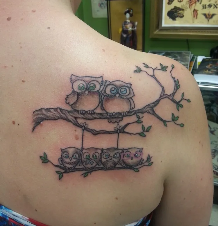 tattoo hibou femme sur le dos emplacements à privilégier