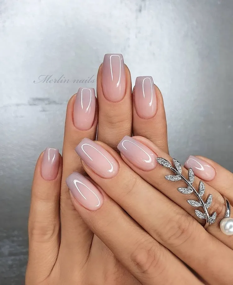 tendance couleur vernis hiver 2022 teintes nudes idees ongles gel hiver