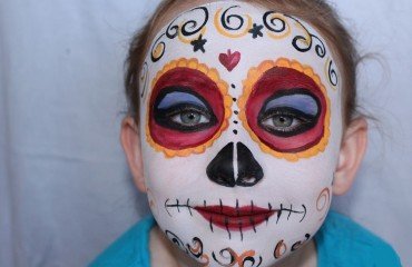 tuto maquillage enfant halloween 2022 fillette catrina calavera mexicain étapes photos