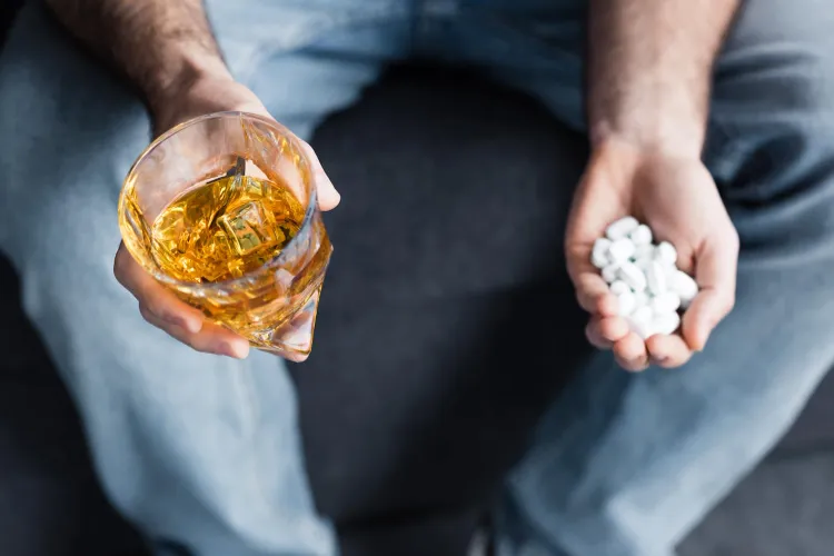 antibiotiques alcool peut on mélanger quels risques combien temps attendre
