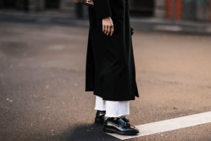 comment porter mocassins femme mode hiver 2023 talons plateforme cuir