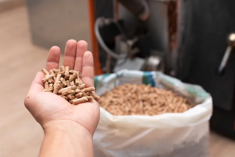 comment stocker tamiser pellets bois granulés poele chauffage hiver 2023