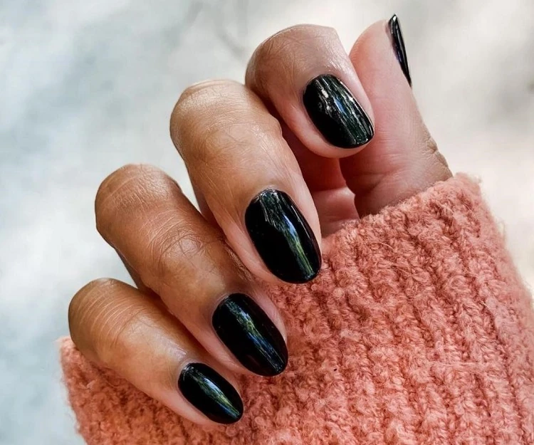 couleur vernis tendance hiver 2022