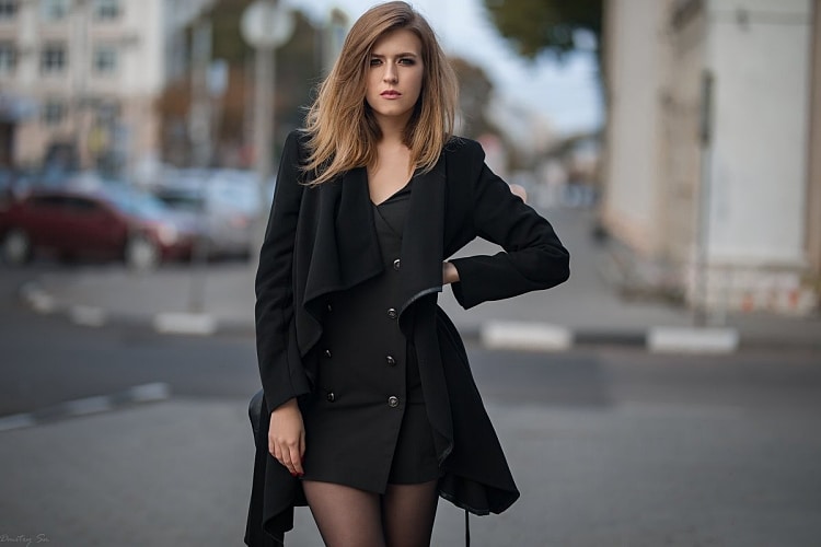manteau court droit noir femme