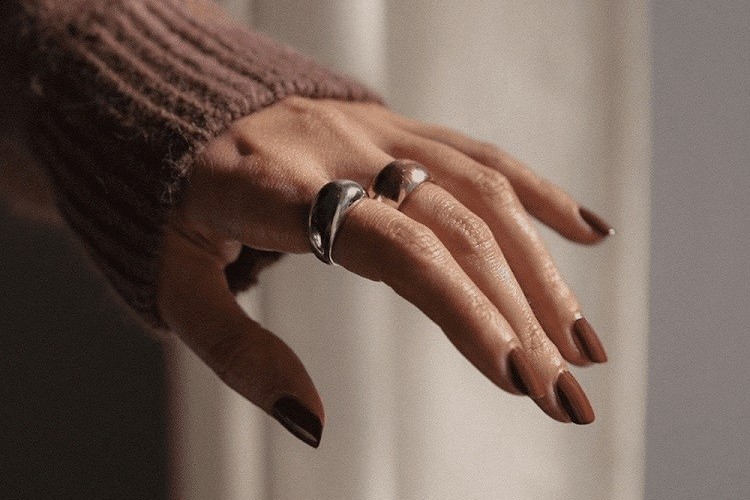quelle couleur de vernis après 50 ans
