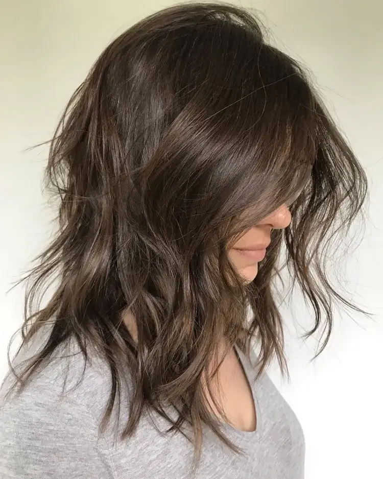 trend style coiffeur femme messy mode