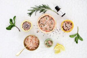 diffuseur d'huiles essentielles fait maison agrumes gros sel épices extrait