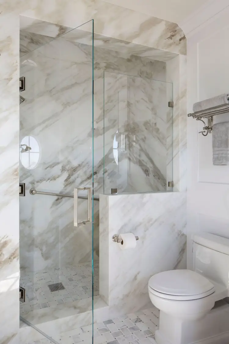 douches en pierre petite salle de bain 2023 luxe idee deco classique marbre design maison