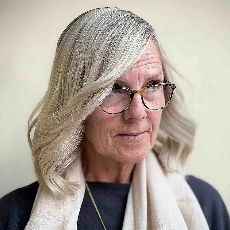 photo coiffure femme 70 ans