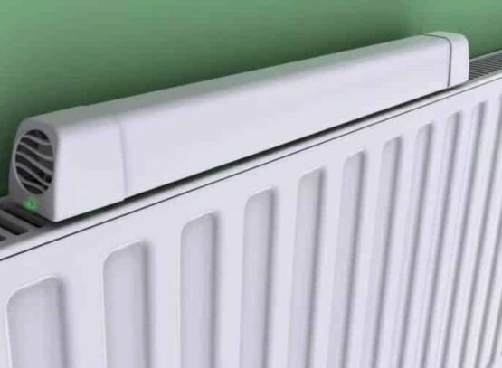 pourquoi mettre papier aluminium derrière radiateur installer petits ventilateurs électriques haut bas