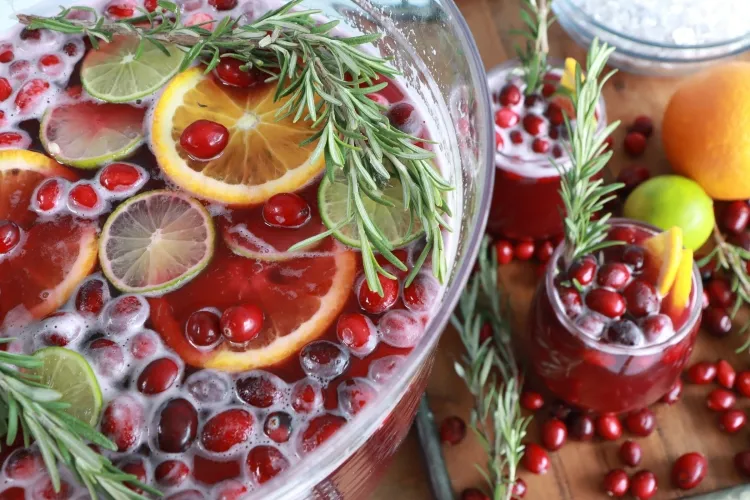punch de Noël large assortiment boissons avec sans alcool composés principaux fruits jus