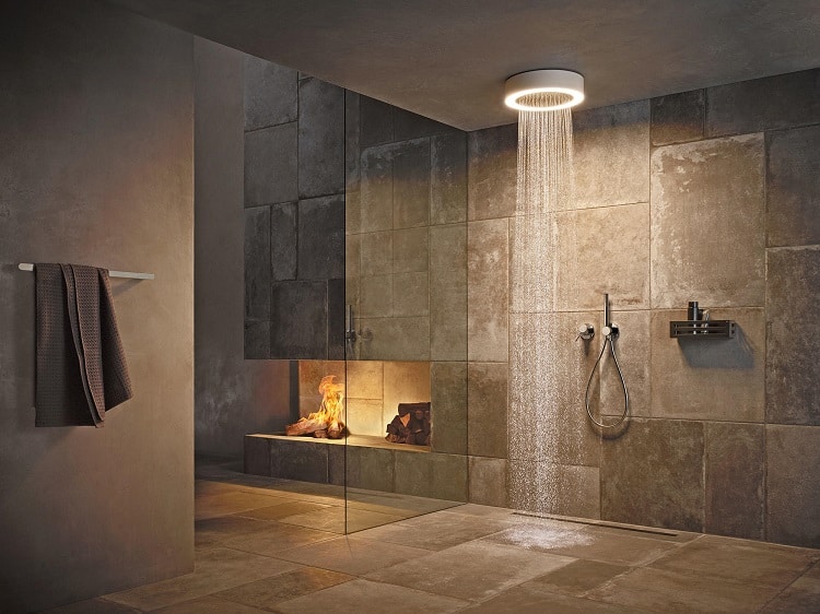 Quel éclairage au-dessus d'une douche ? Plein phare sur les grandes  tendances salle de bain 2023 !