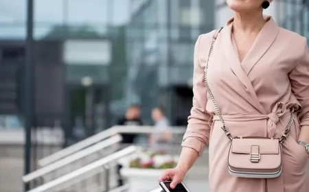 quelles couleurs porter après 60 ans mode femme couleurs qui rajeunissent