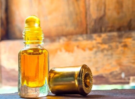 ravintsara huile essentielle antivirale combattre maladies hivernales naturellement