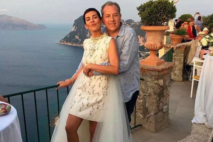 Cristina-Cordula-mariage-a-Capri robe de mariée 50 ans