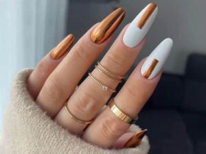 chrome-nails-Manucure janvier 2023 tendance