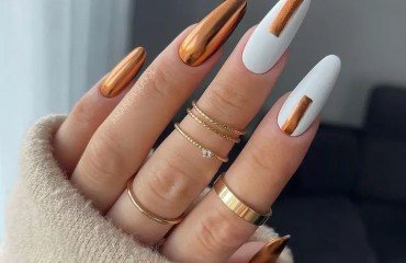 chrome-nails-Manucure janvier 2023 tendance