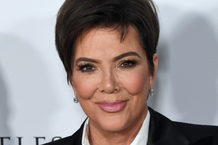 couleur pour cheveux courts femme 50 ans 2023