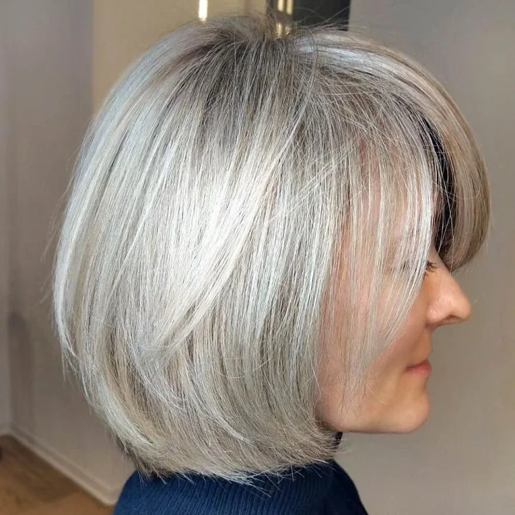 coupe courte femme moderne