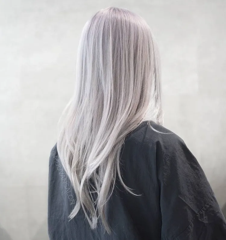 coiffure tendance 2023 coloration blond polaire