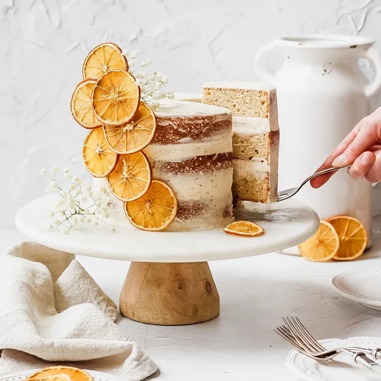 déco gâteau mariage tendance naked cake oranges séchées