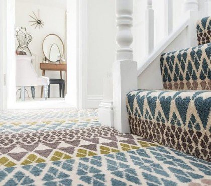 idée tapis tendance 2023 moquette motifs habiller marches escalier intérieur