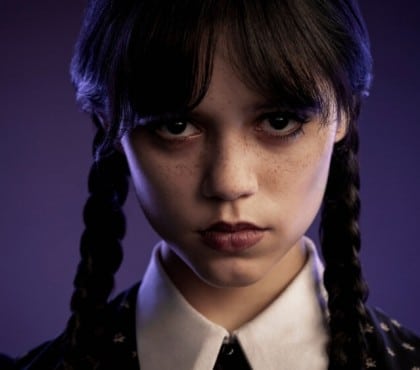 maquillage jenna ortega mercredi addams serie