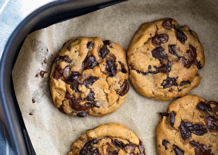 what to do with airfryer recipes hot air fryer without oil chocolate chip cookies