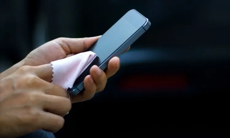 vinaigre sur plastique surfaces à ne pas laver au vinaigre blanc écran smartphone télé