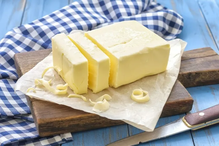 beurre ou margarine différence beurre vaches nourries herbe sain céréales