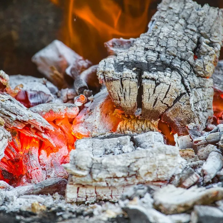 comment faire une lessive avec de la cendre bois brûlé matière première gratuite écologique