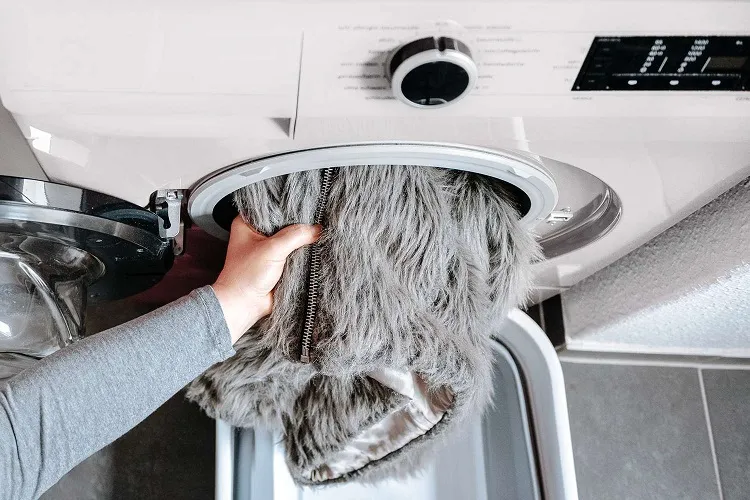comment laver manteau veste fausse fourrure synthetique à la machine à laver lave-linge