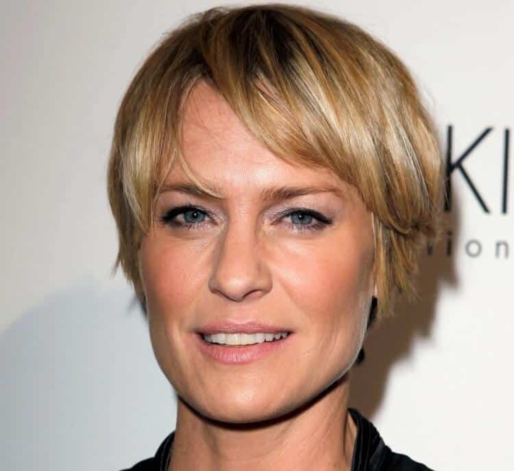 coupe de cheveix bixie cut pixie bob femme 50 ans 2023