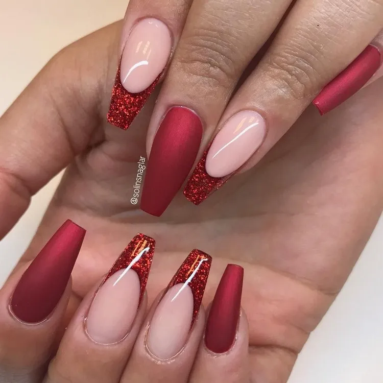 nail art saint valentin 2023 ongles forme ballerine french couleur de vernis rouge