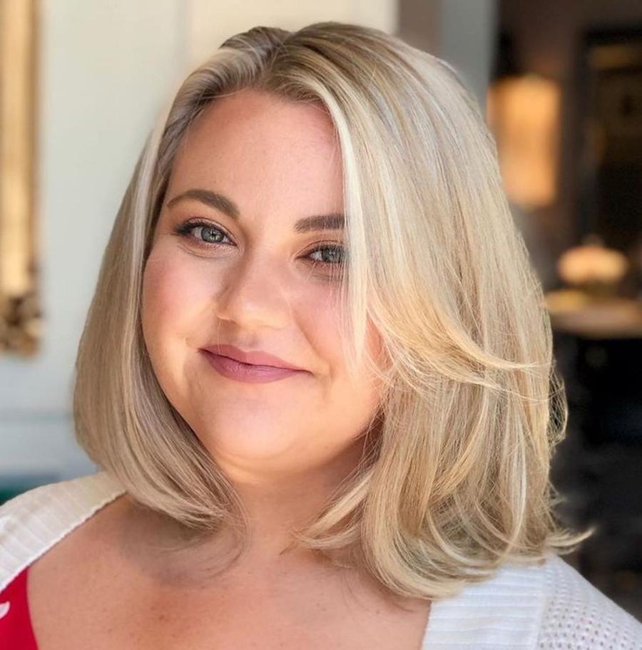 quelle coupe de cheveux pour femme ronde 50 ans choisir