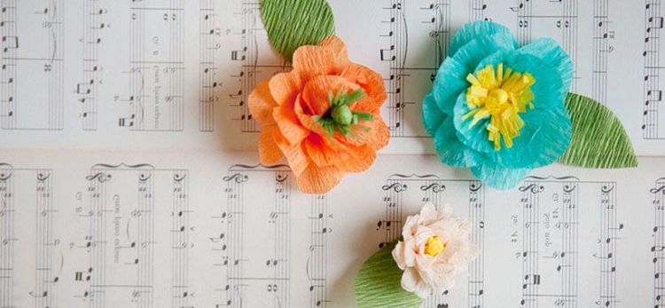 Comment faire des fleurs en papier crépon pour la déco de printemps facile