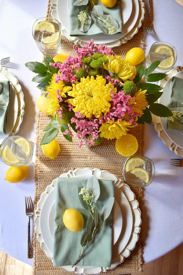 decoration de table printemps couleurs pittoresques jaune simple anniversaire