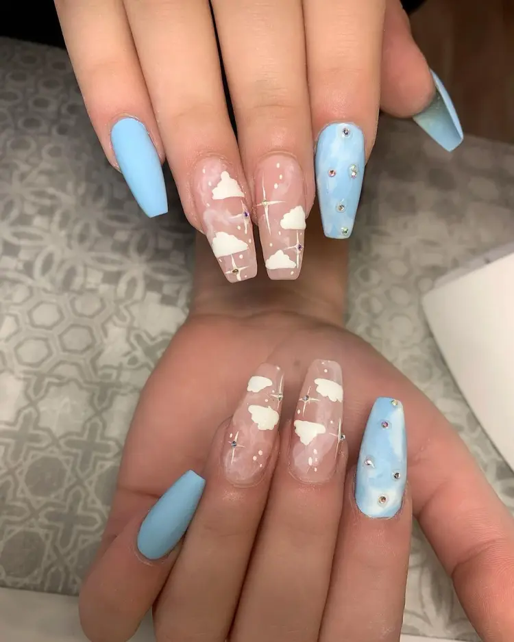 cloud nails déco ongles bleu(1)