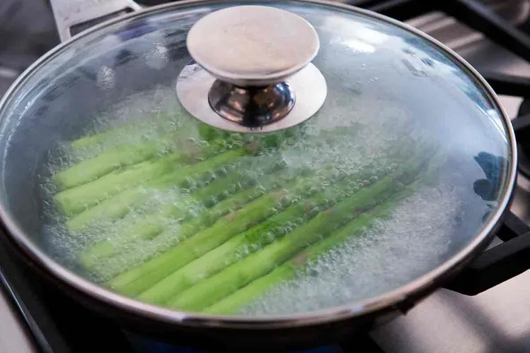 comment faire bouillir les asperges comment préparer asperges vertes