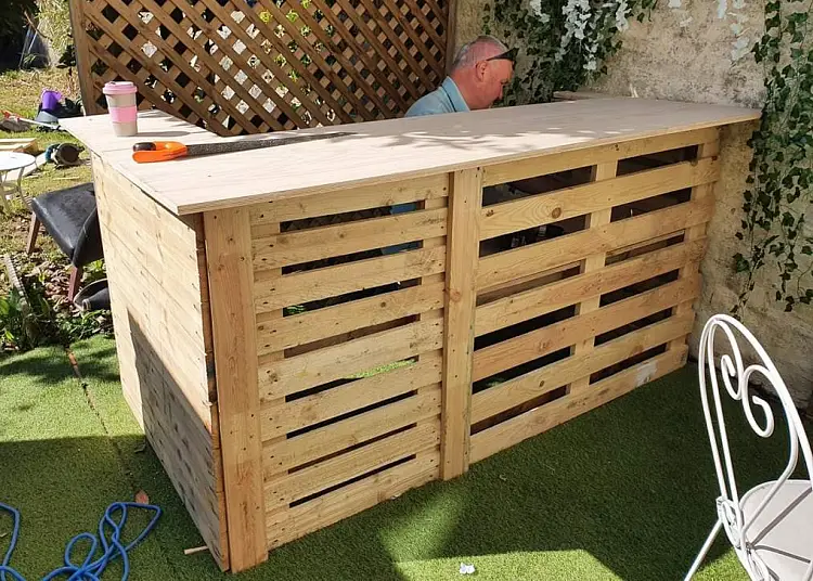 comment faire fabriquer bar de jardin avec palettes bois recycler