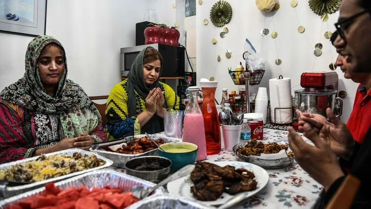 date ramadan 2023 partage convivialité repas préparés offerts couper jeûne coucher soleil