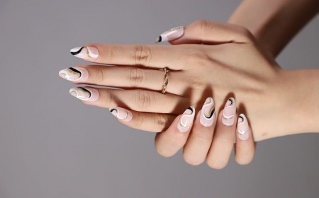 idées déco ongles nail art design swirl nails tendance printemps été 2023