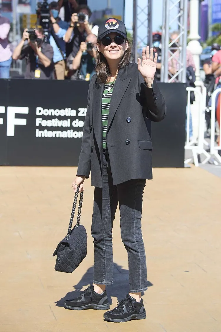 look style casual chic marion cotillard mode femme 40 ans plus 2023