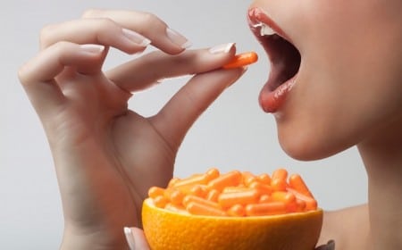 peut on prendre de la vitamine c tout le temps bienfaits santé alimentation riche vitamine c dangers surdosage suppléments dosage quotidienne